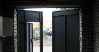Купить гаражные ворота распашные Щелково, цена от 3908 руб.